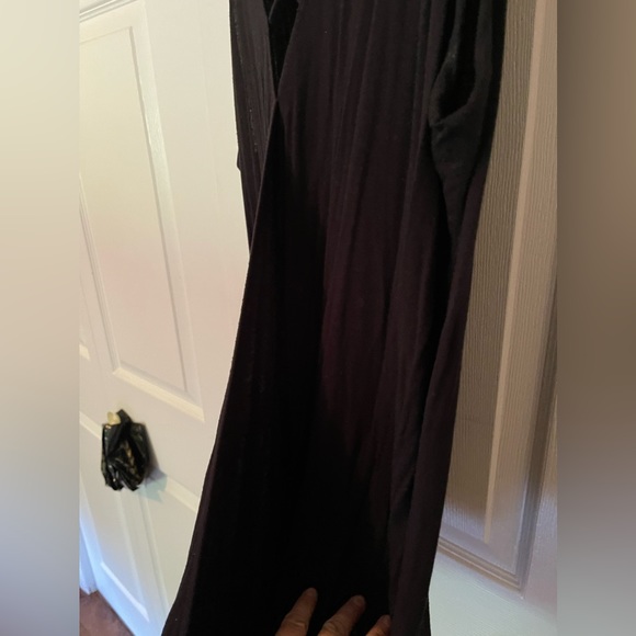 Maurice’s 24/7 Tank - Picture 3 of 4